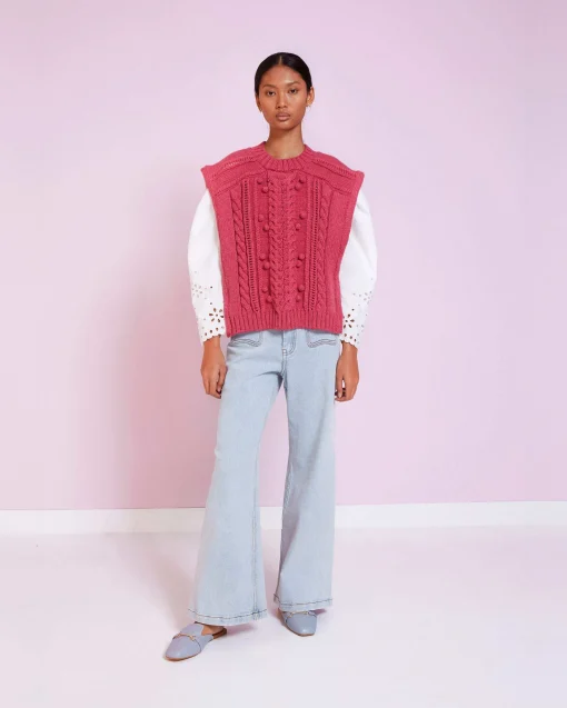 LEA VEST